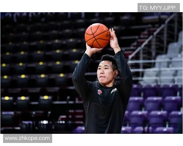 贺希宁：从篮球新星到职业生涯的璀璨之路与挑战